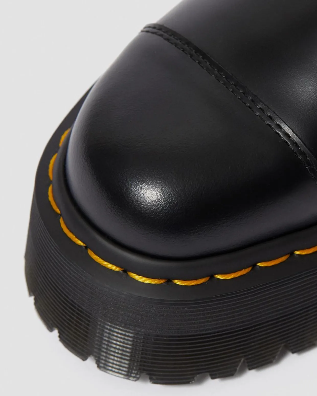 Dr. Martens Babies Plateformes Bethan En Cuir Smooth Noir — Polished Smooth Outlet