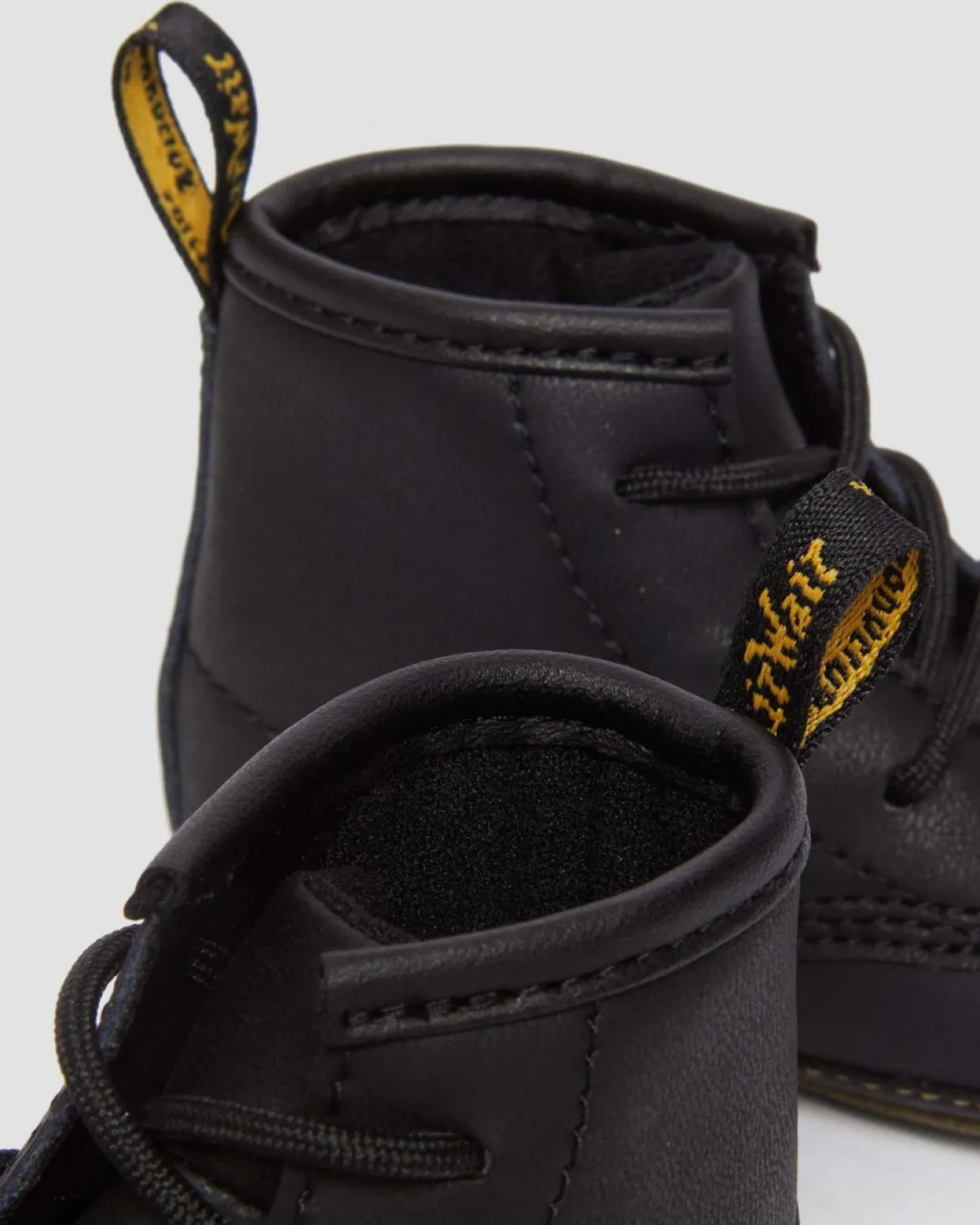 Dr. Martens Boots 1460 En Cuir Auburn Pour Nouveau-né Noir — Mason Pu Split+Mason Nw Synthetic Hot