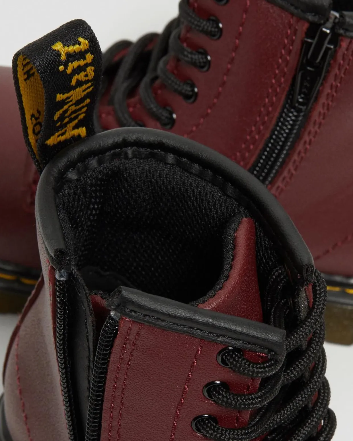 Dr. Martens Boots 1460 En Cuir Softy T à Lacets Pour Tout-petit Rouge Cherry Red — Softy T New