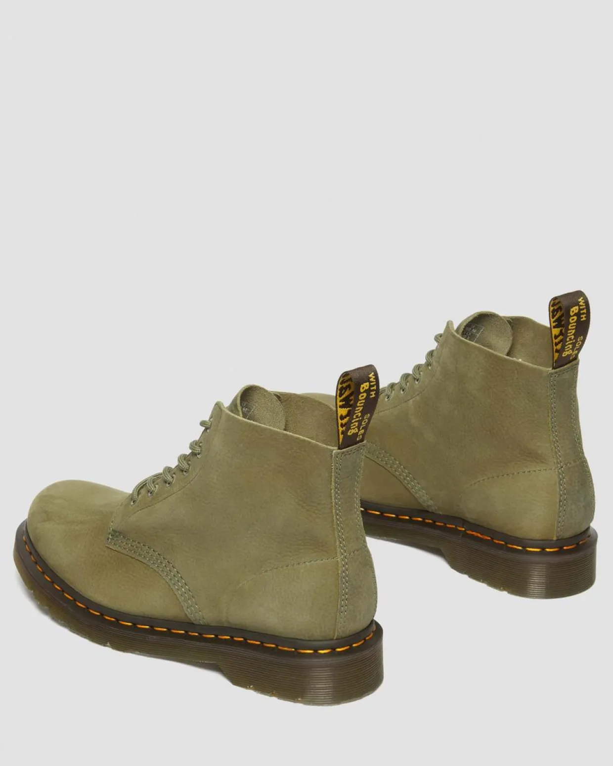 Dr. Martens Boots 101 En Cuir Tumbled Nubuck Muted Olive — Tumbled Nubuck Store