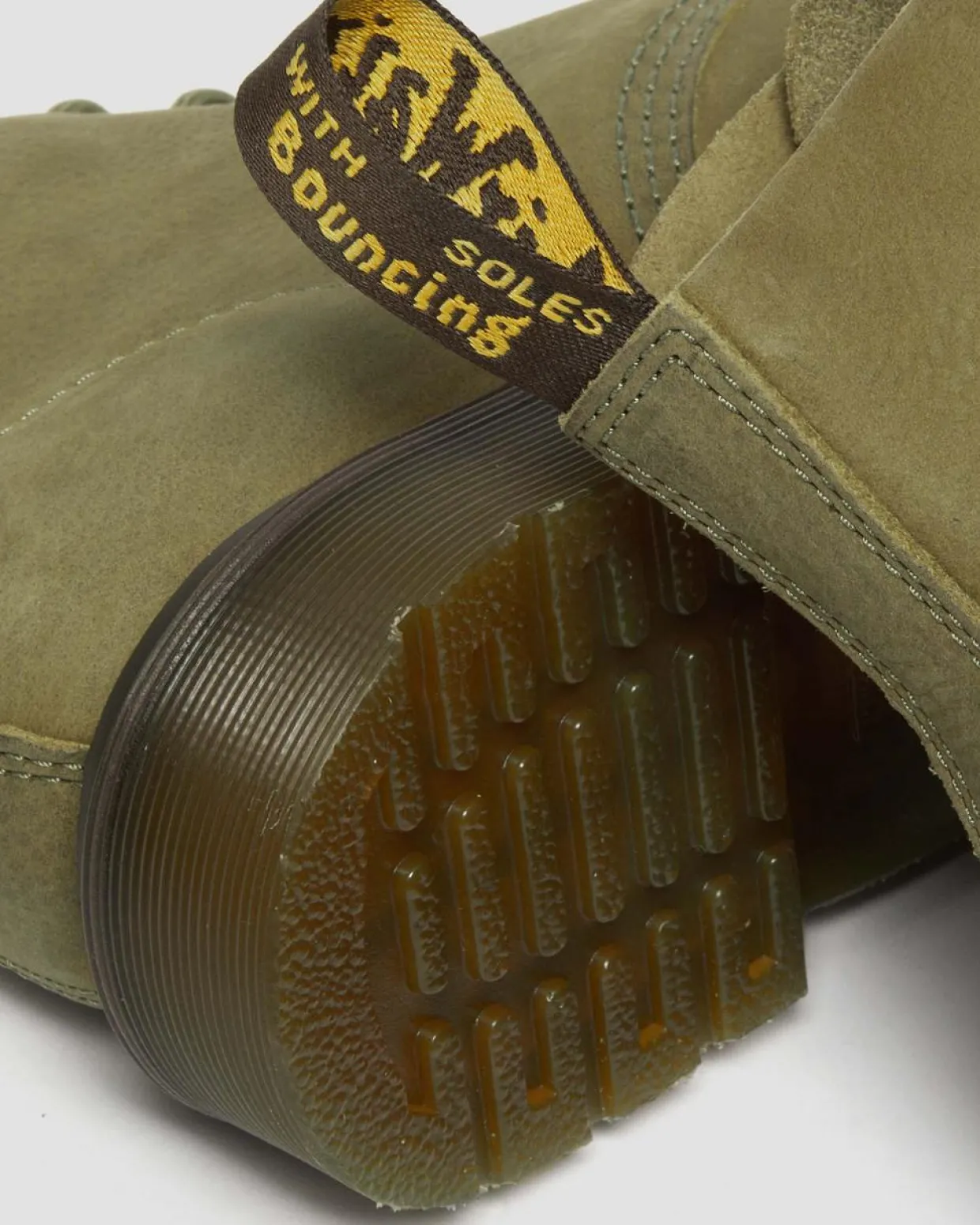 Dr. Martens Boots 101 En Cuir Tumbled Nubuck Muted Olive — Tumbled Nubuck Store