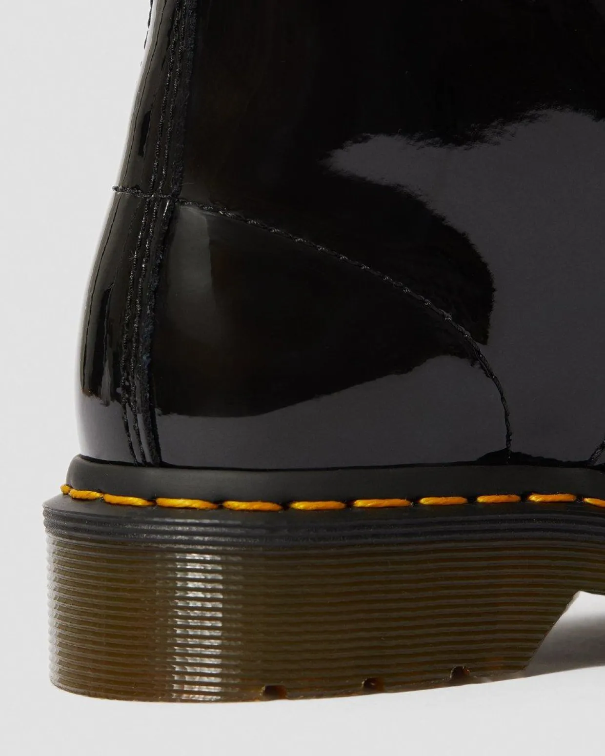 Dr. Martens Boots 1460 En Cuir Verni à Lacets Noir — Patent Leather Sale