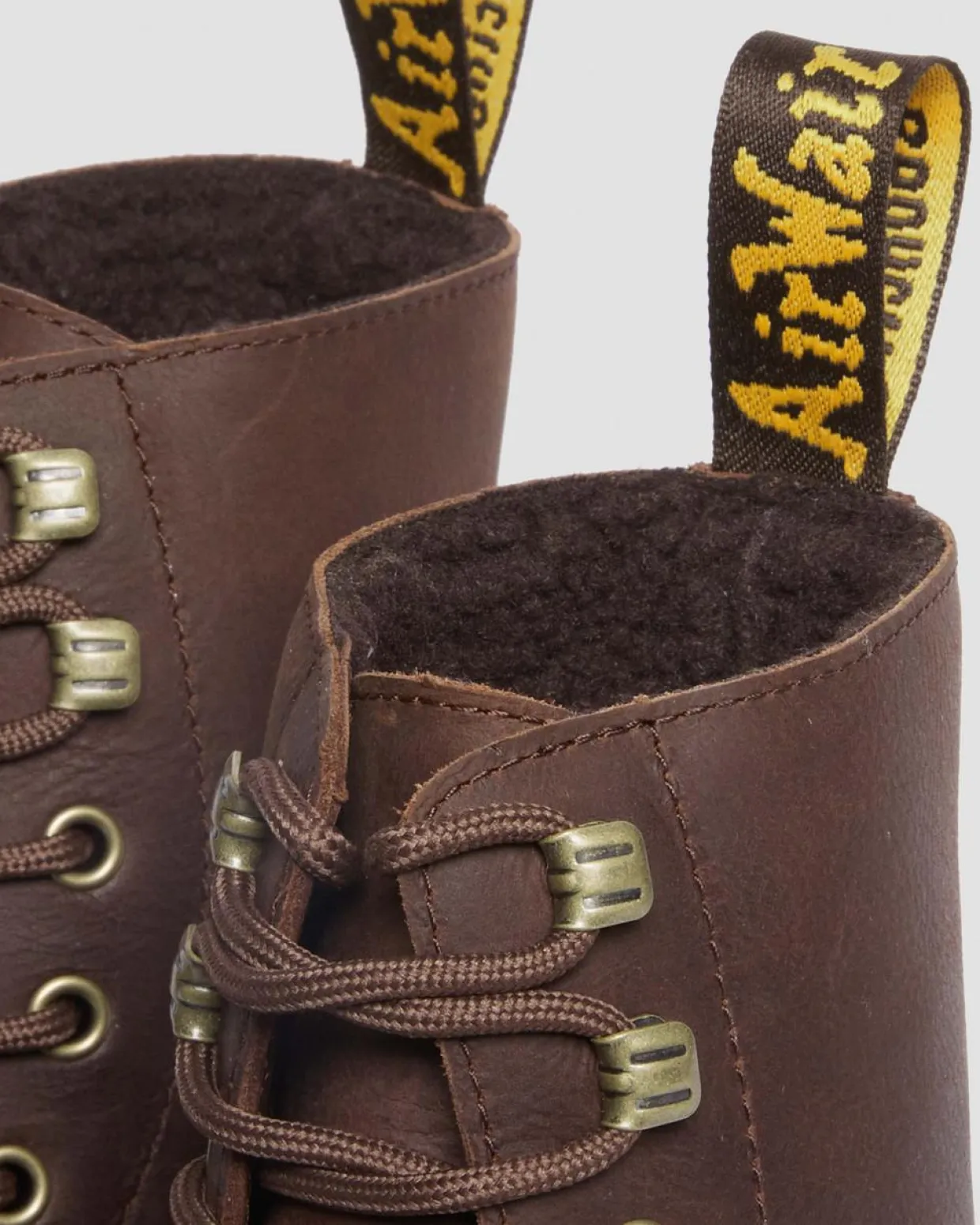 Dr. Martens Boots 1460 Pascal En Cuir Et Fourrure Synthétique CHOCOLATE BROWN — Outlaw Best Sale