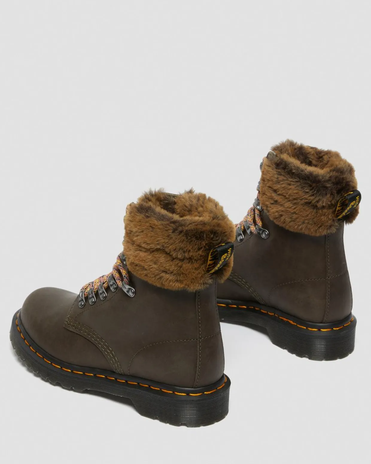 Dr. Martens Boots 1460 Serena à Col Doublées De Fourrure Synthétique Gris — Streeter+Milo Fur Online