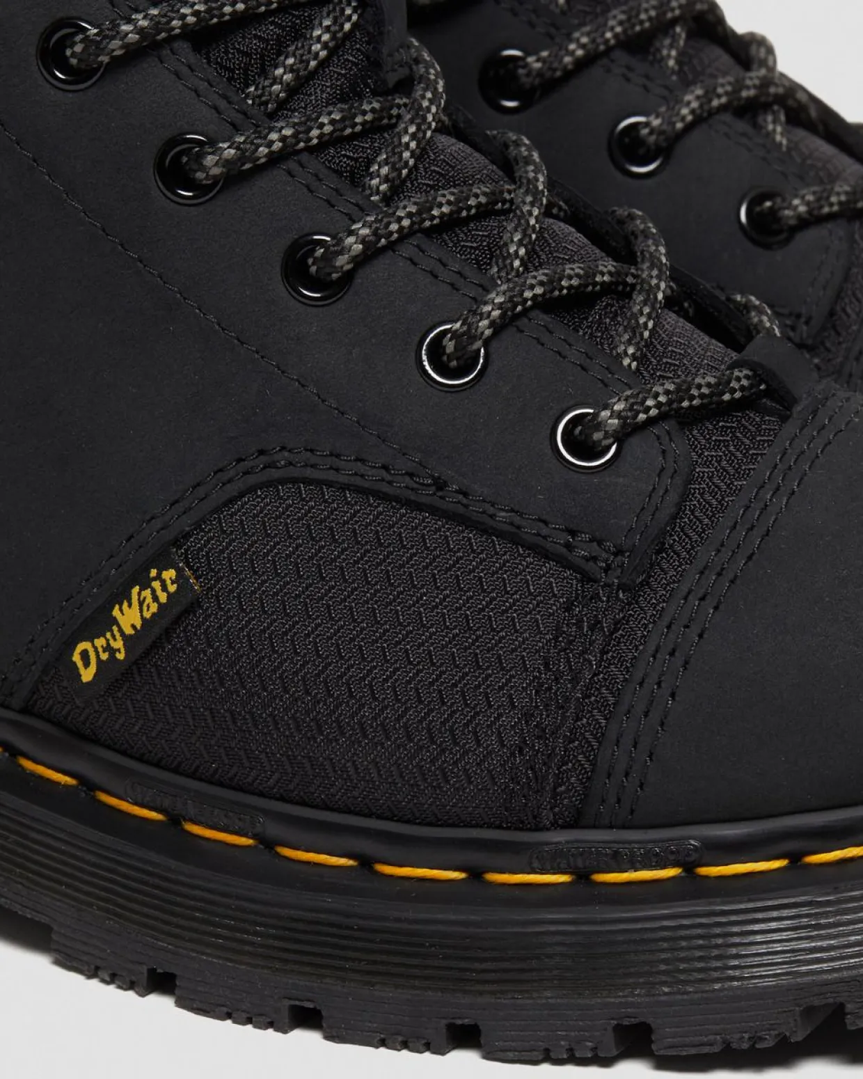Dr. Martens Boots 1460 Trinity Imperméables Et Antidérapantes Noir — Milled Nubuck Wp Discount