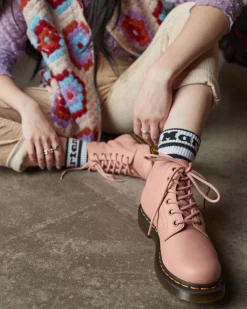 Dr. Martens Boots Basses 101 Unbound En Cuir Virginia Peach Beige — Virginia Sale