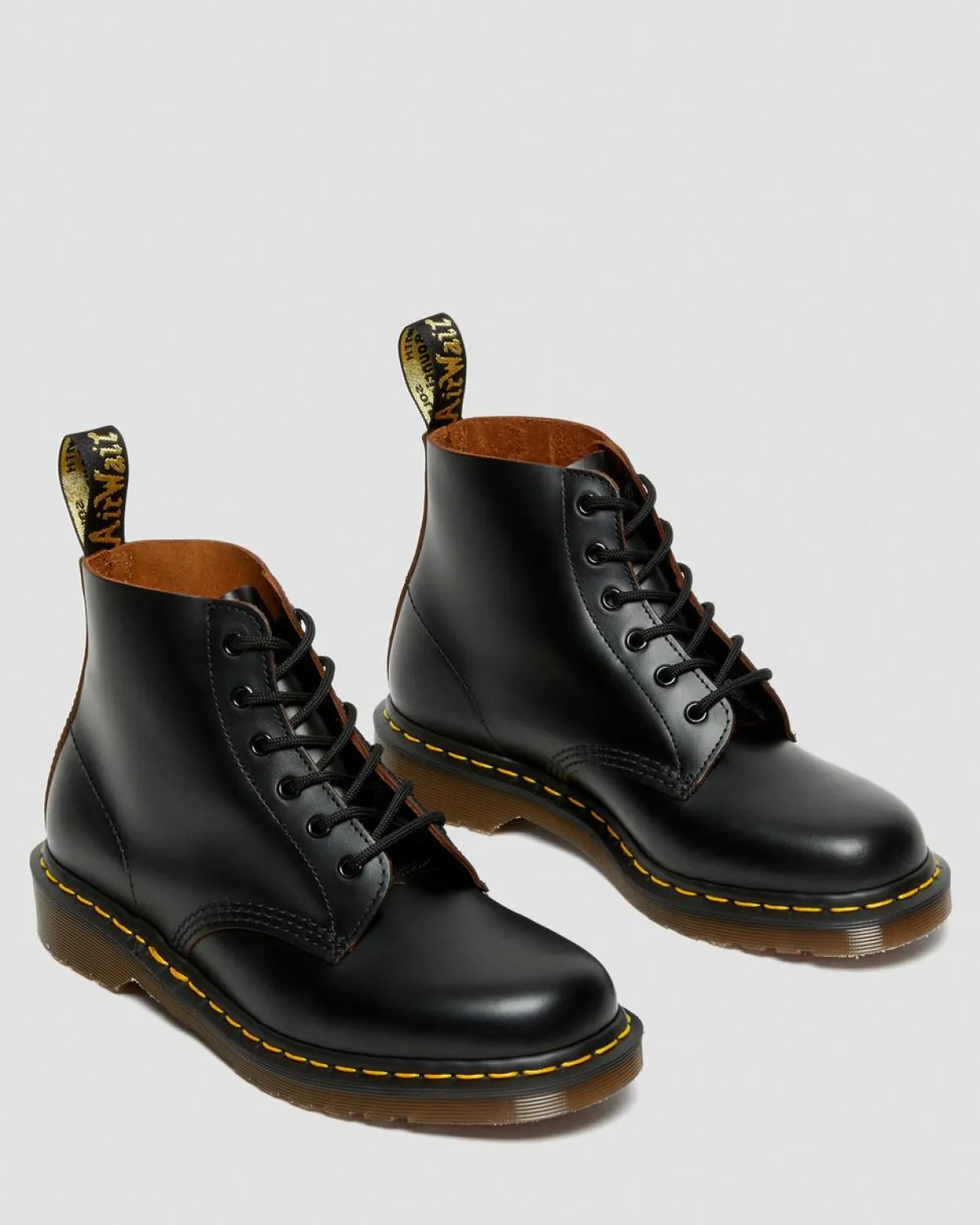 Dr. Martens Boots Basses 101 Vintage En Cuir Quilon Noir — Quilon Shop