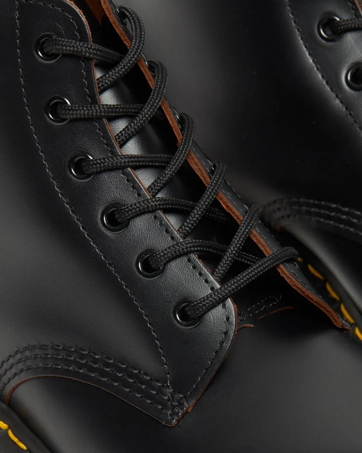 Dr. Martens Boots Basses 101 Vintage En Cuir Quilon Noir — Quilon Shop
