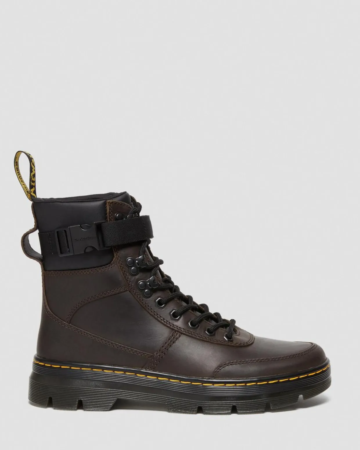 Dr. Martens Boots Casual Combs Tech En Cuir Crazy Horse Marron foncé — Crazy Horse Store