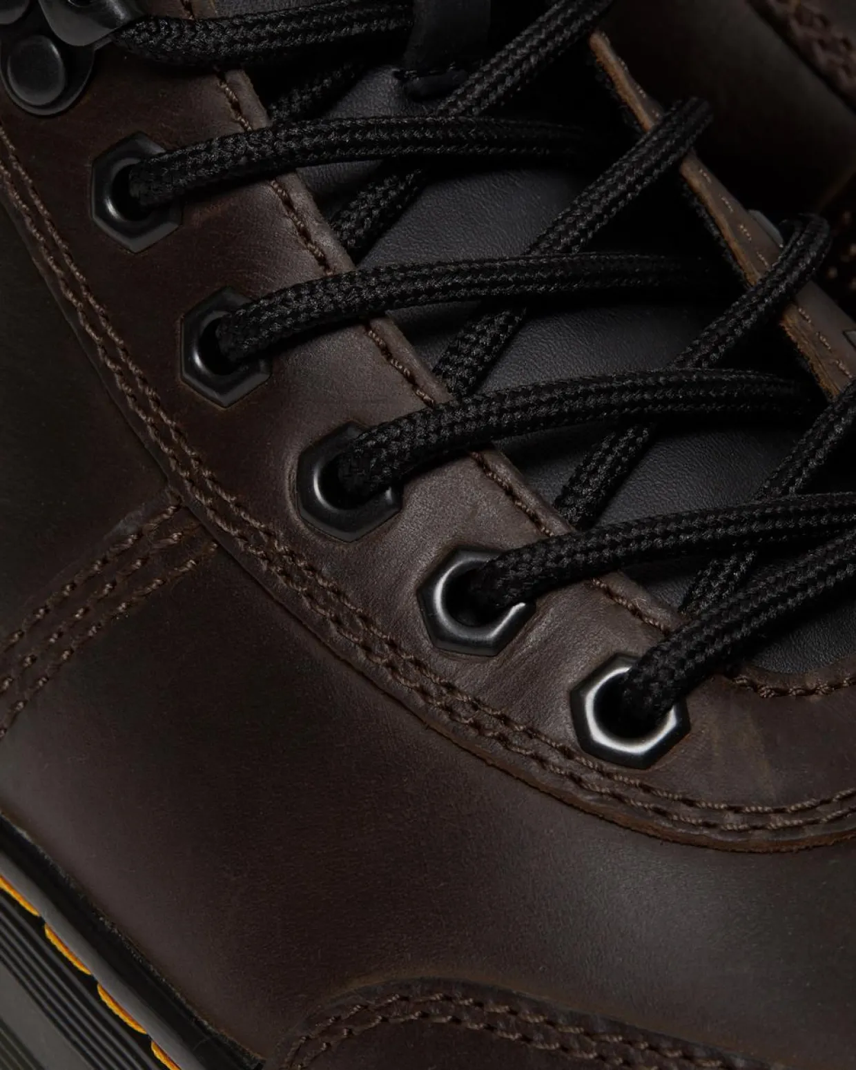 Dr. Martens Boots Casual Combs Tech En Cuir Crazy Horse Marron foncé — Crazy Horse Store