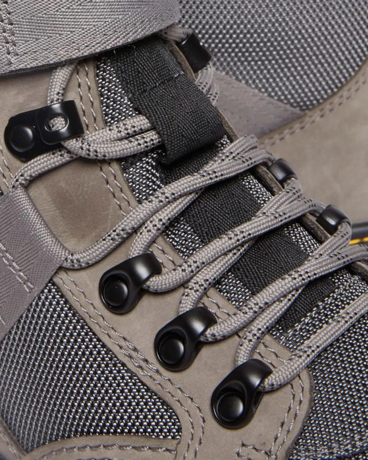 Dr. Martens Boots Combs Tech II Doublées De Polaire NICKEL GREY — Buffbuck Two Tone Nylon Online