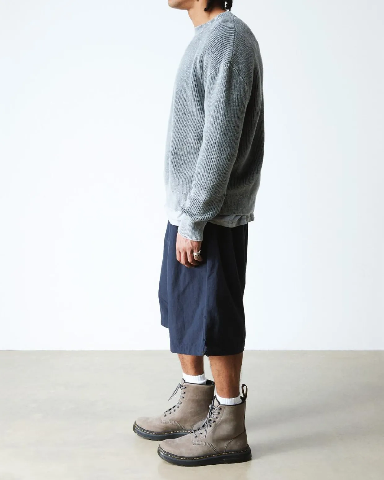 Dr. Martens Boots Crewson En Cuir à Lacets GUNMETAL — Buffbuck Hot