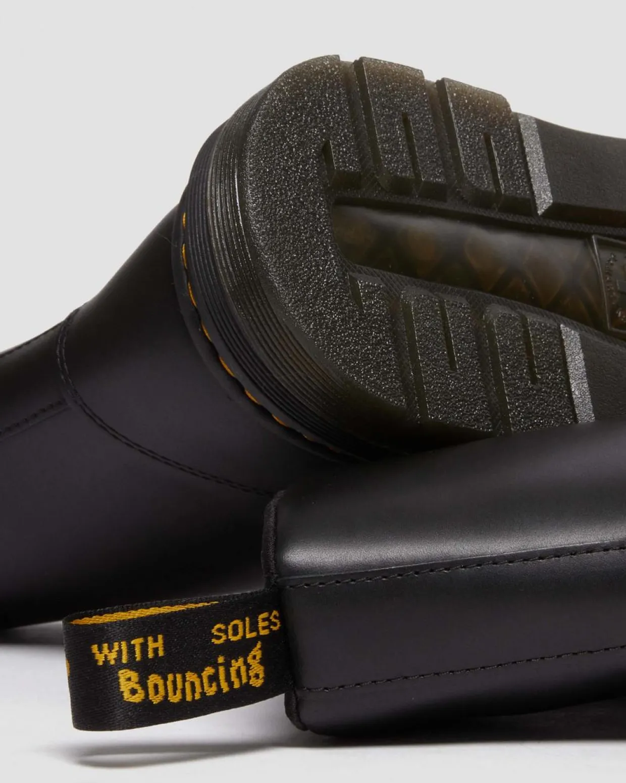 Dr. Martens Boots Crewson En Cuir à Lacets BLACK Fashion