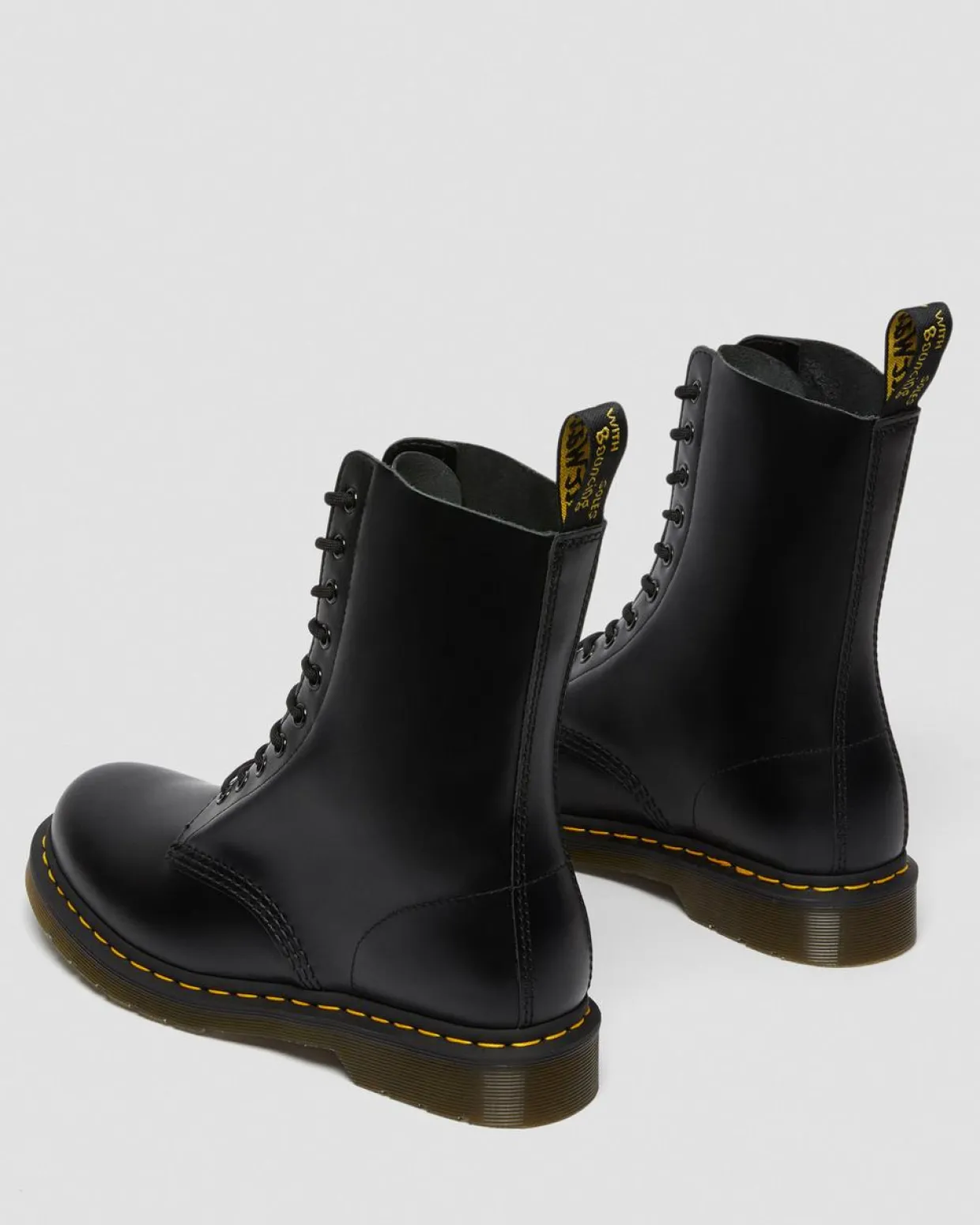 Dr. Martens Boots Montantes 1490 En Cuir Smooth à Lacets Noir — Smooth Leather New