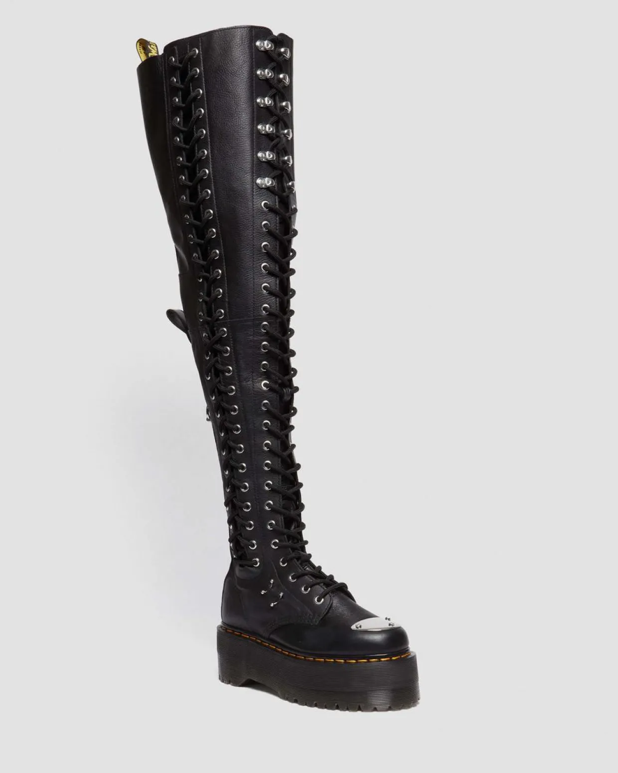 Dr. Martens Boots Plateformes 28 œillets XTRM Max En Cuir Virginia Noir — Virginia Store