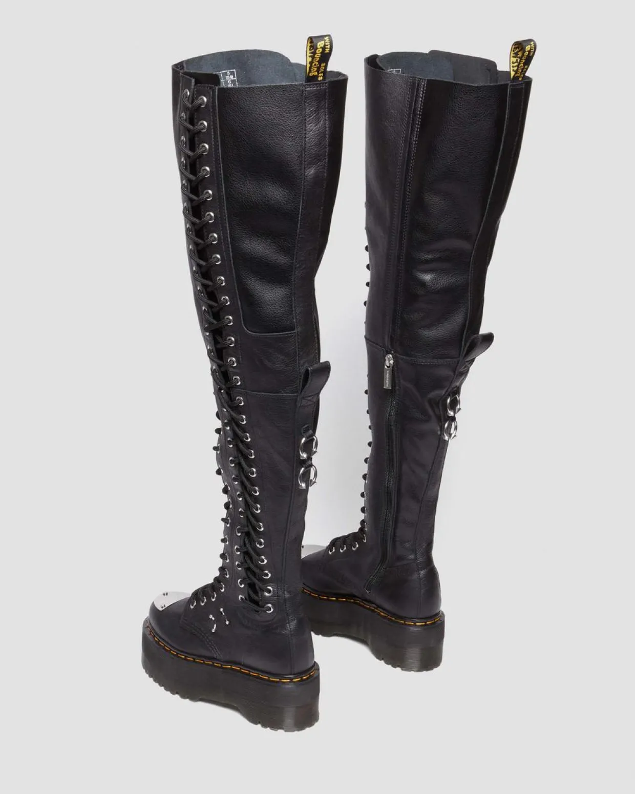 Dr. Martens Boots Plateformes 28 œillets XTRM Max En Cuir Virginia Noir — Virginia Store
