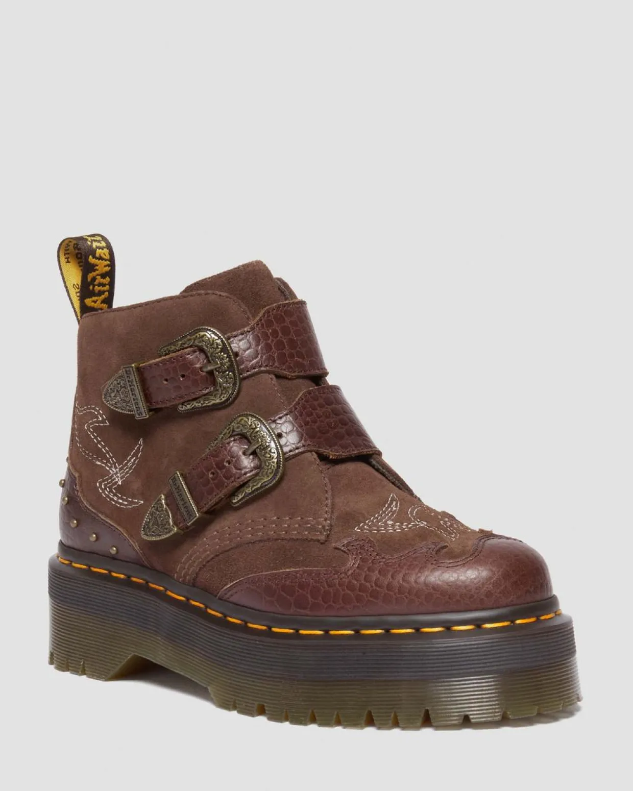 Dr. Martens Boots Plateformes Devon Gothic Americana En Cuir Dark Brown — Classic Pull Up Reptile Emboss+ E.H.Suede Fashion