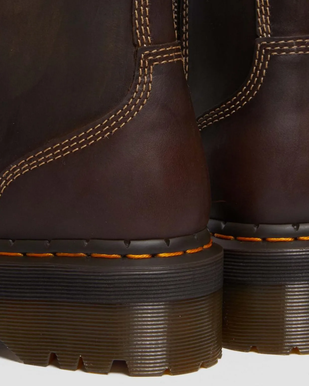 Dr. Martens Boots Plateformes Jadon En Cuir Marron — Crazy Horse Store