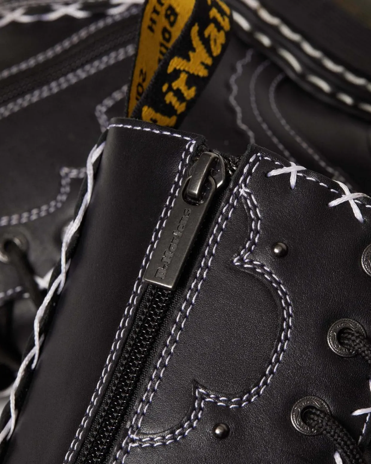 Dr. Martens Boots Plateformes Jadon Hi Contrast Stitch En Cuir Noir — Wanama Cheap