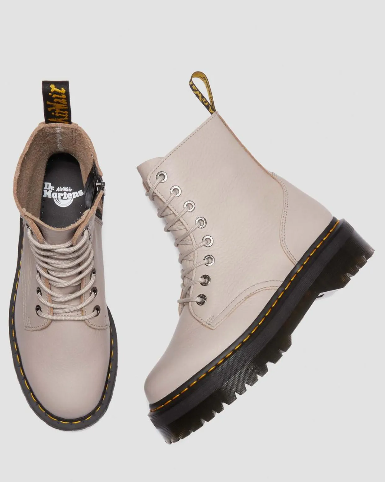 Dr. Martens Boots Plateformes Jadon III En Cuir Pisa VINTAGE TAUPE — Pisa Best
