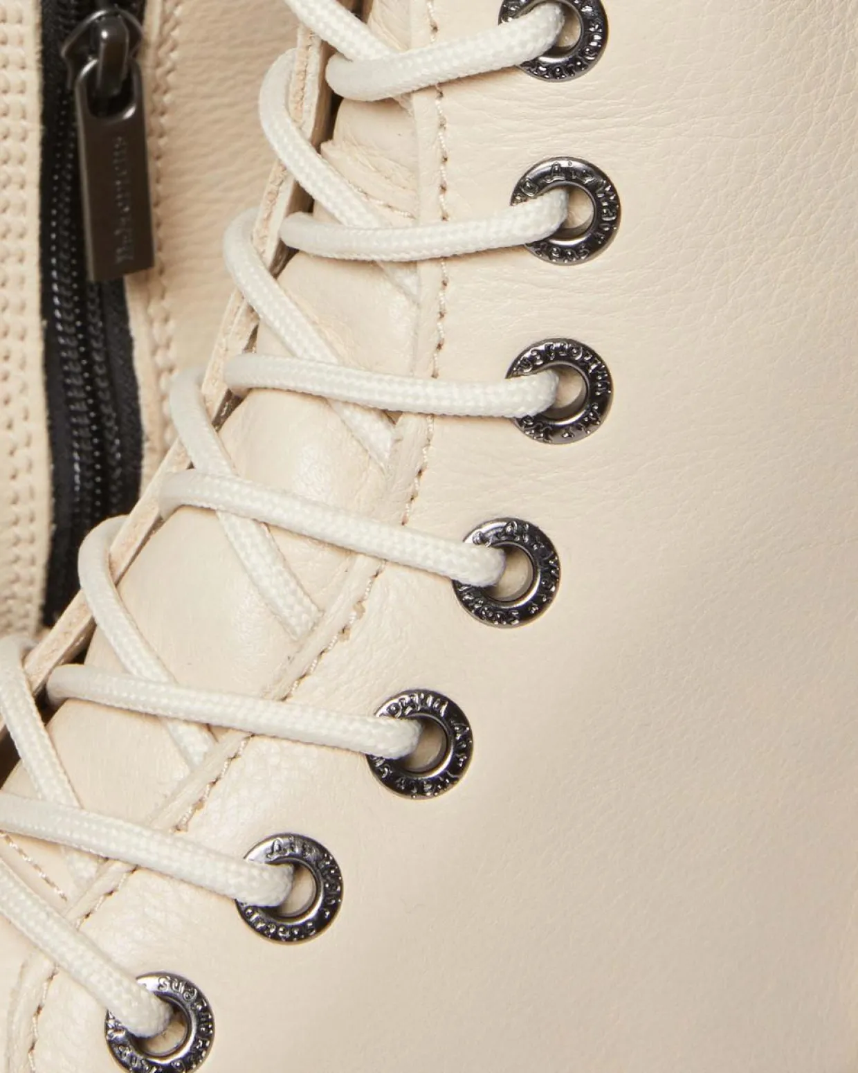 Dr. Martens Boots Plateformes Jadon III En Cuir Pisa Beige texturé — Pisa Flash Sale