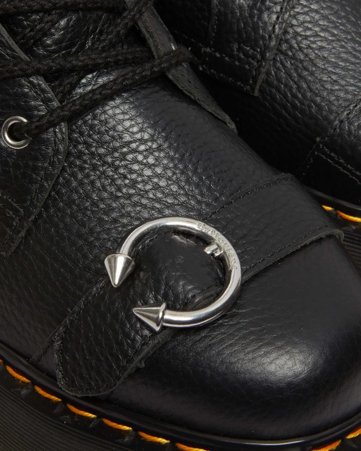 Dr. Martens Boots Plateformes Jadon Piercing En Cuir Milled Nappa Noir — Milled Nappa Cheap