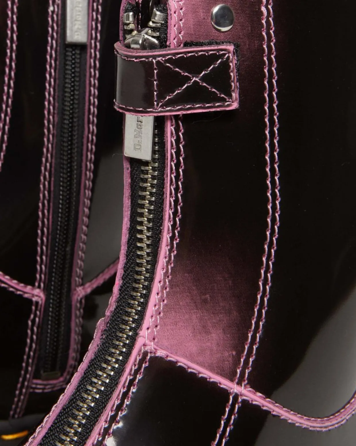 Dr. Martens Boots Plateformes Jetta Hi Max En Cuir Effet Vieilli Fondant Pink — Arcadia Store