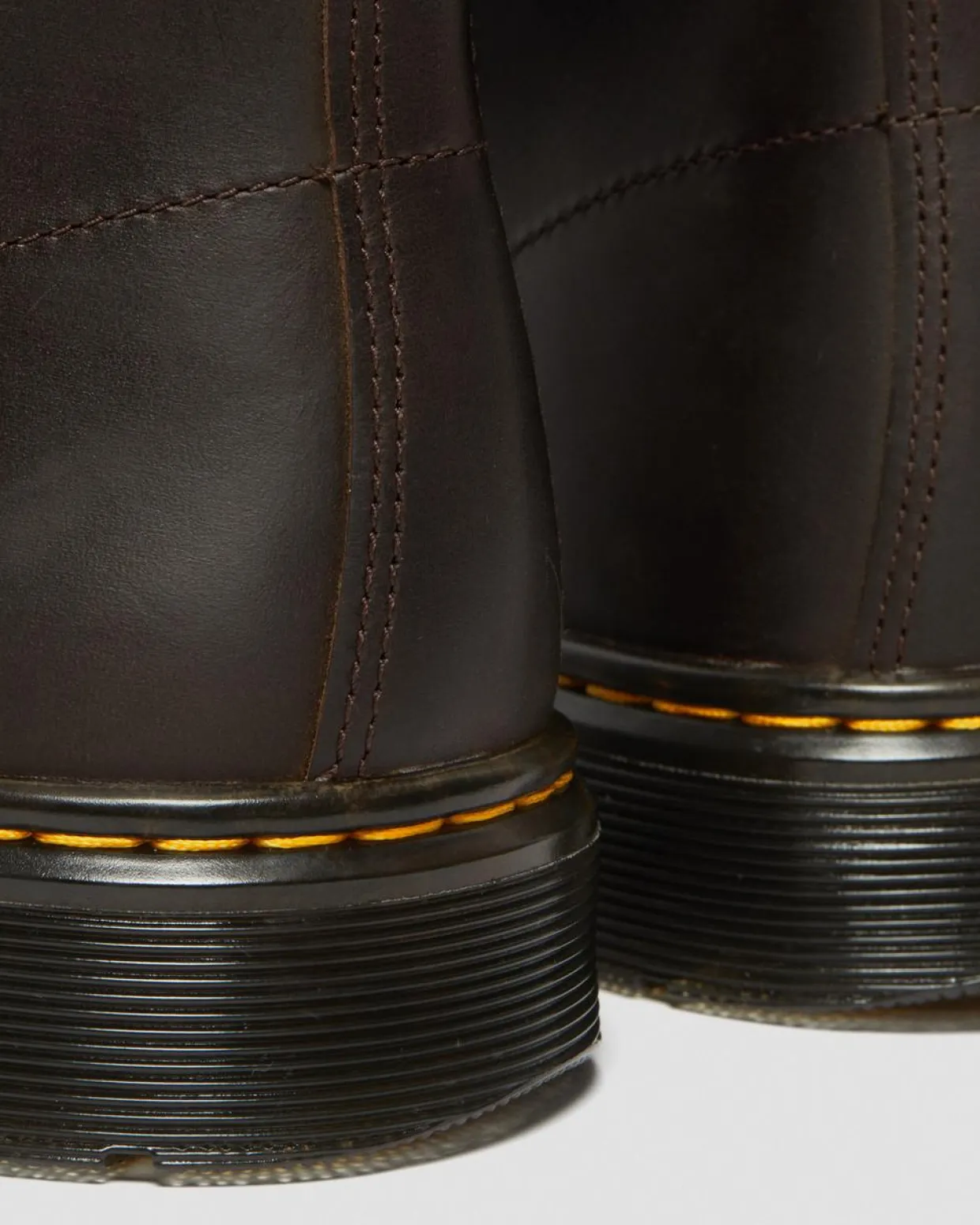 Dr. Martens Boots Thurston Chukka En Cuir Crazy Horse Marron foncé — Crazy Horse Online
