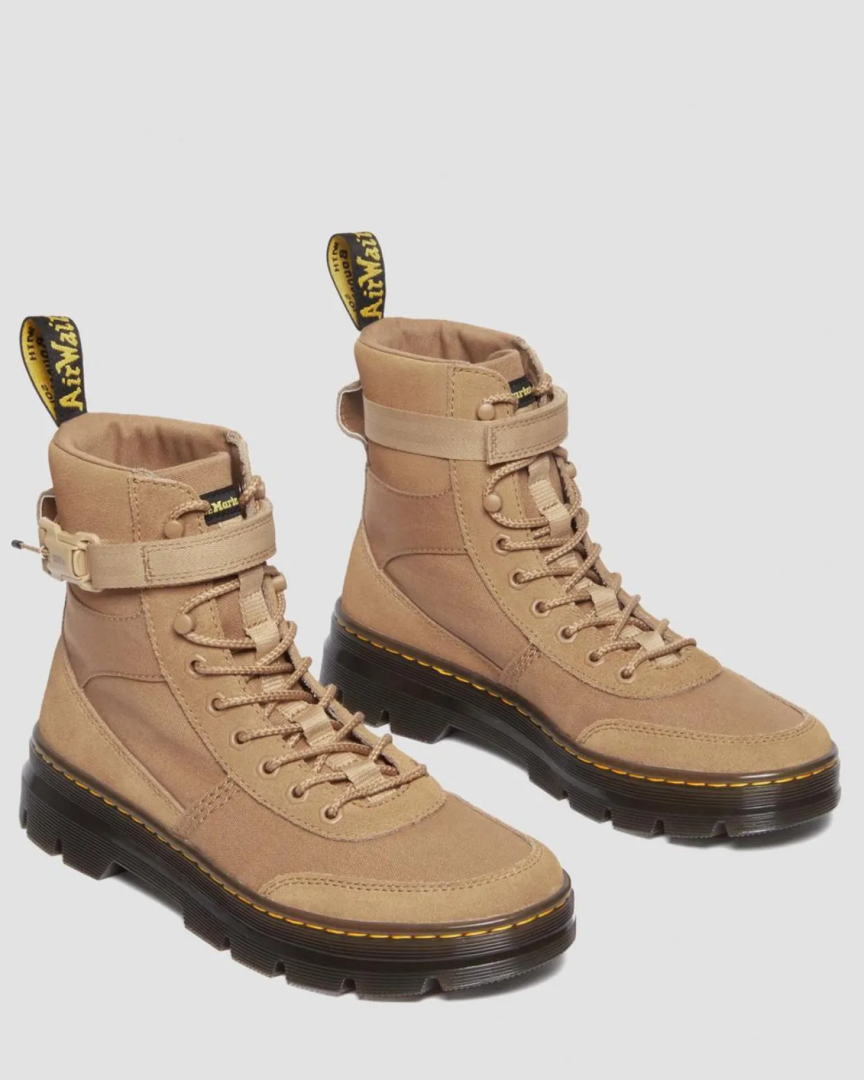 Dr. Martens Boots Utilitaires Combs Tech En Toile Et En Daim Savannah Tan — E.H.Suede Cheap