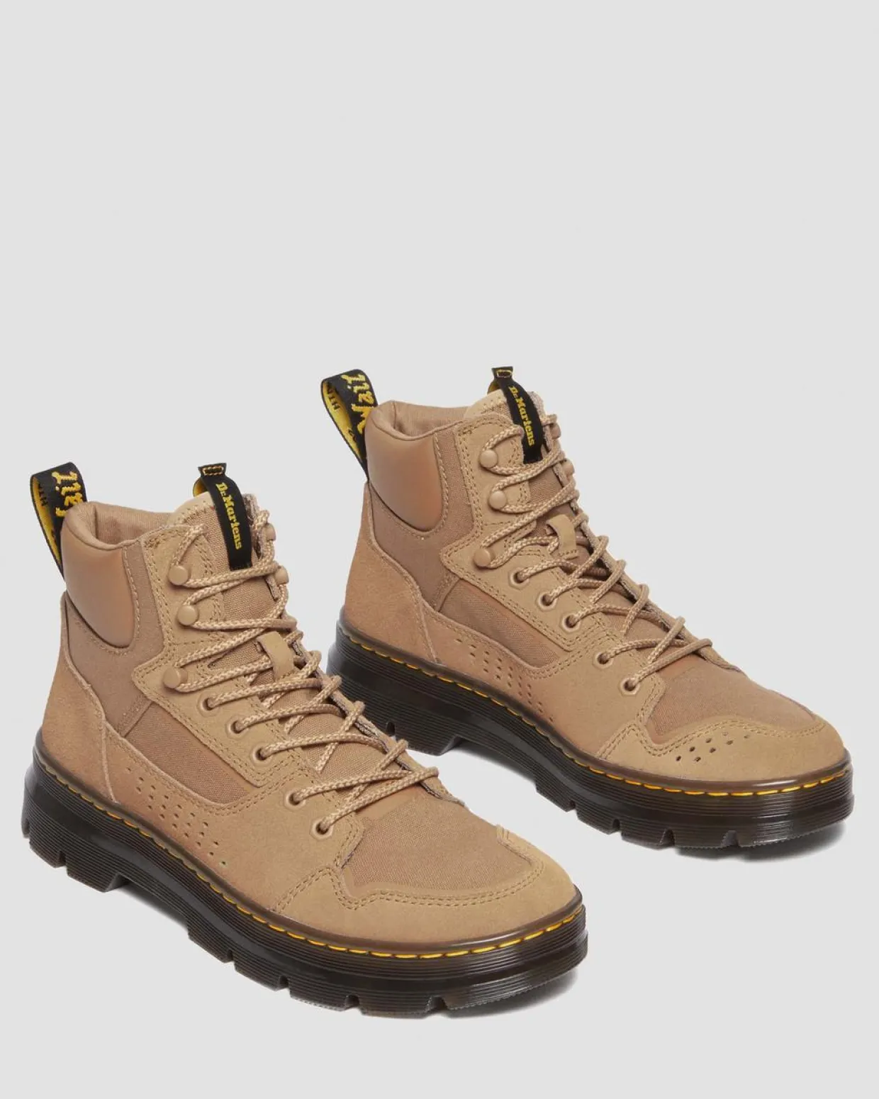 Dr. Martens Boots Utilitaires Rilla En Toile Et En Daim à Lacets Savannah Tan Outlet