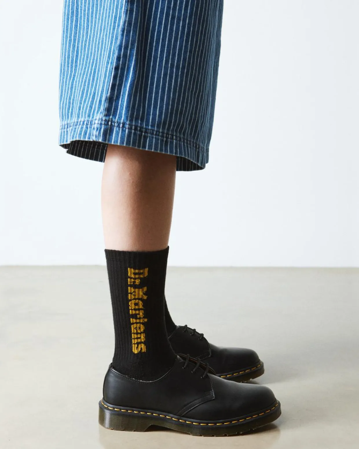 Dr. Martens Chaussettes Vertical Logo En Coton Mélangé Noir — Organic Cotton Blend Discount