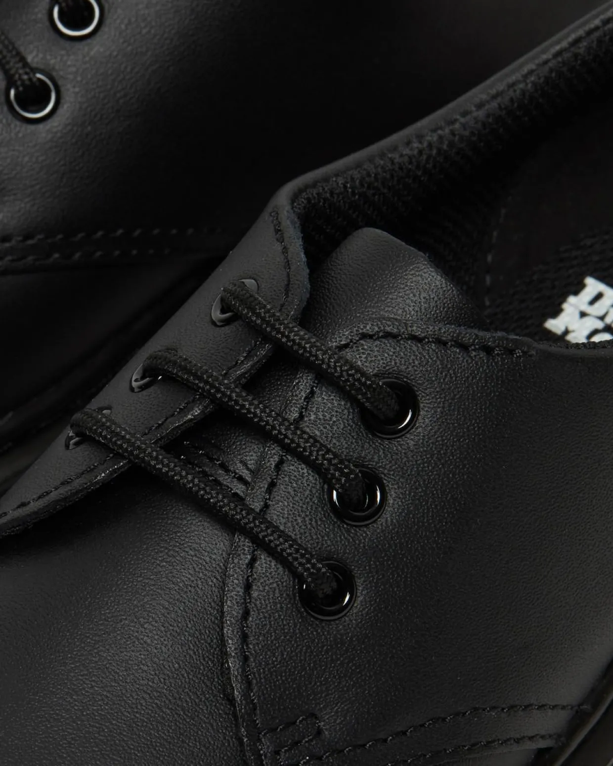 Dr. Martens Chaussures 1461 Mono En Cuir Softy T Junior Noir — Softy T Shop