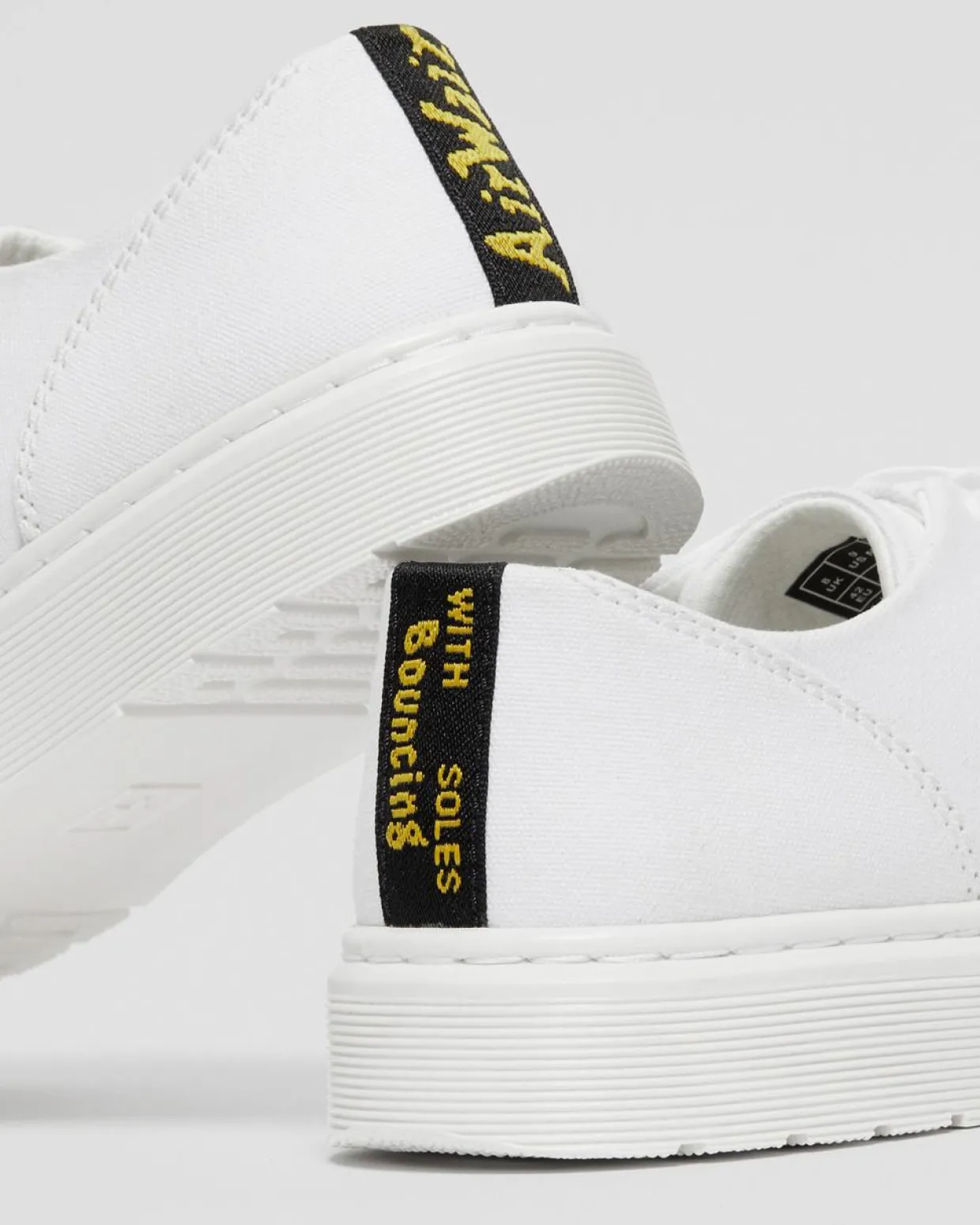 Dr. Martens Chaussures Casual Dante En Toile Blanc — Canvas Store