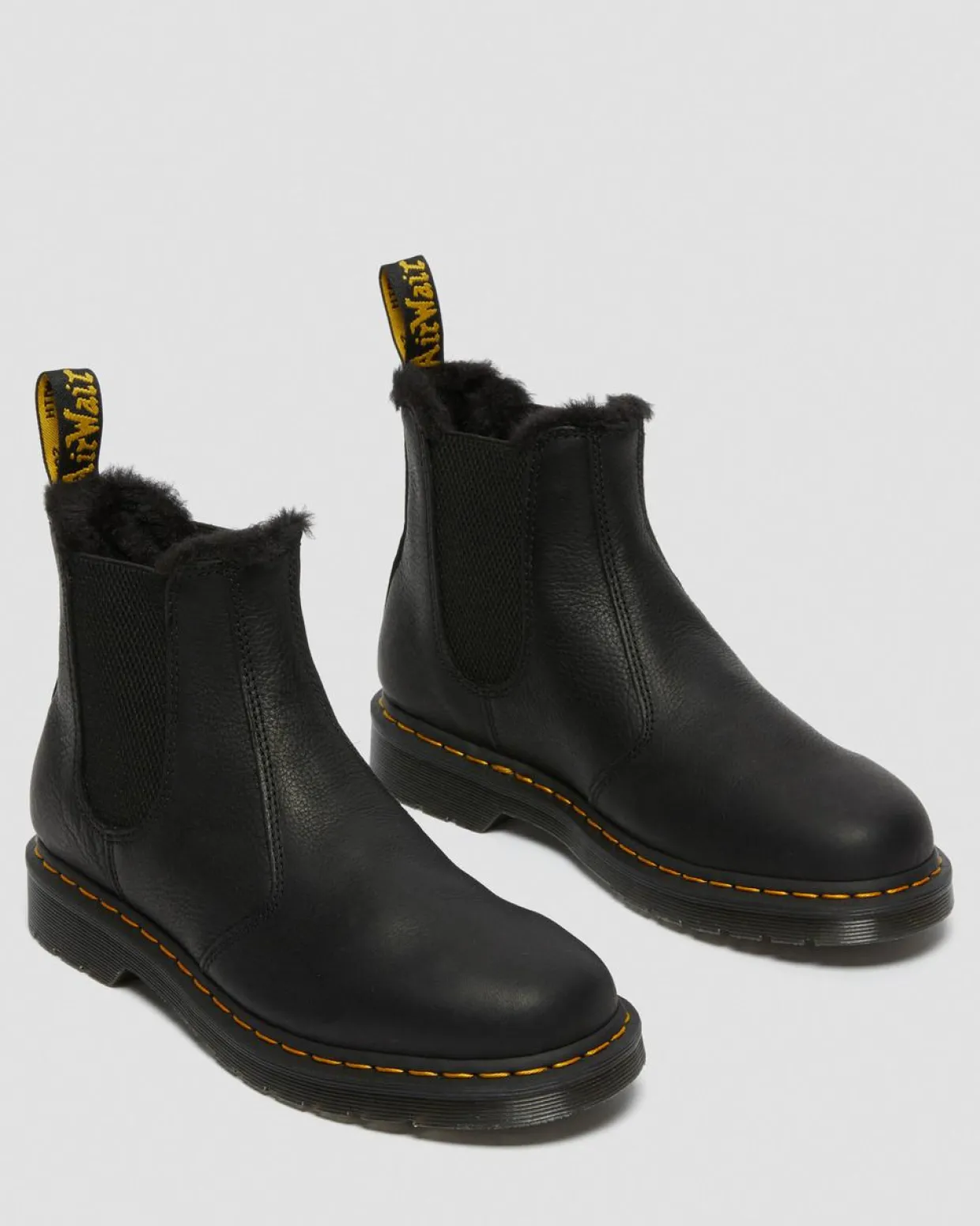 Dr. Martens Chelsea Boots 2976 En Cuir Doublees De Fourrure Synthetique Noir — Ambassador Store