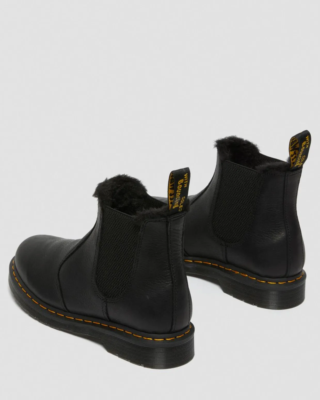 Dr. Martens Chelsea Boots 2976 En Cuir Doublees De Fourrure Synthetique Noir — Ambassador Store
