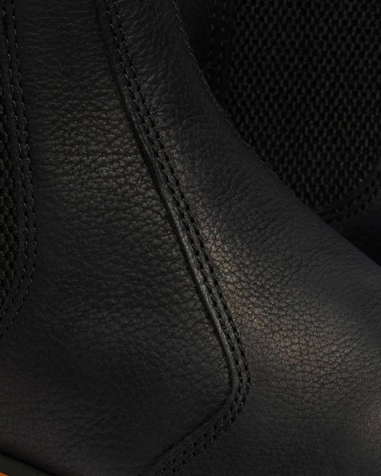Dr. Martens Chelsea Boots 2976 En Cuir Doublees De Fourrure Synthetique Noir — Ambassador Store