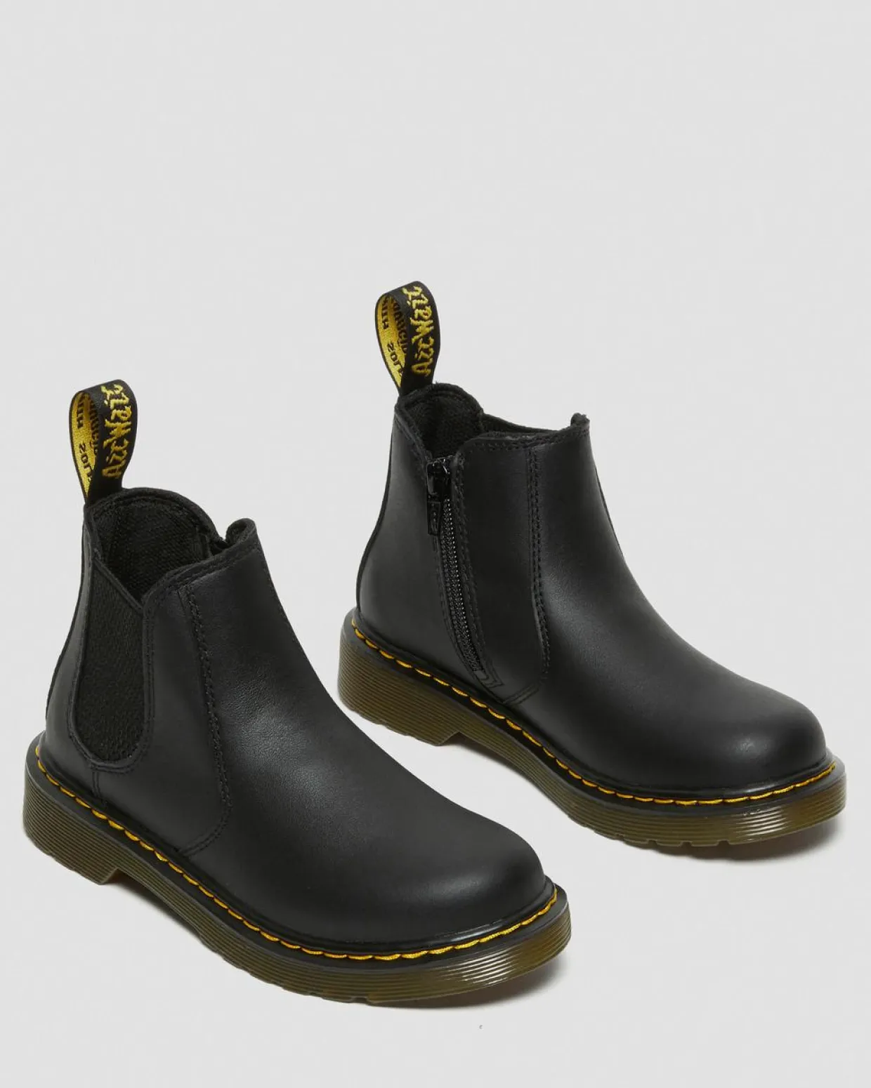 Dr. Martens Chelsea Boots 2976 En Cuir Softy T Junior Noir — Softy T Best