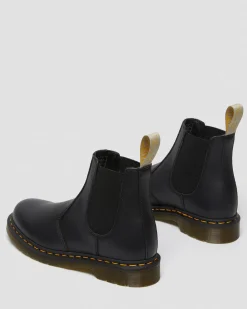 Dr. Martens Chelsea Boots 2976 Felix Vegan Noir — Felix Rub Off Outlet