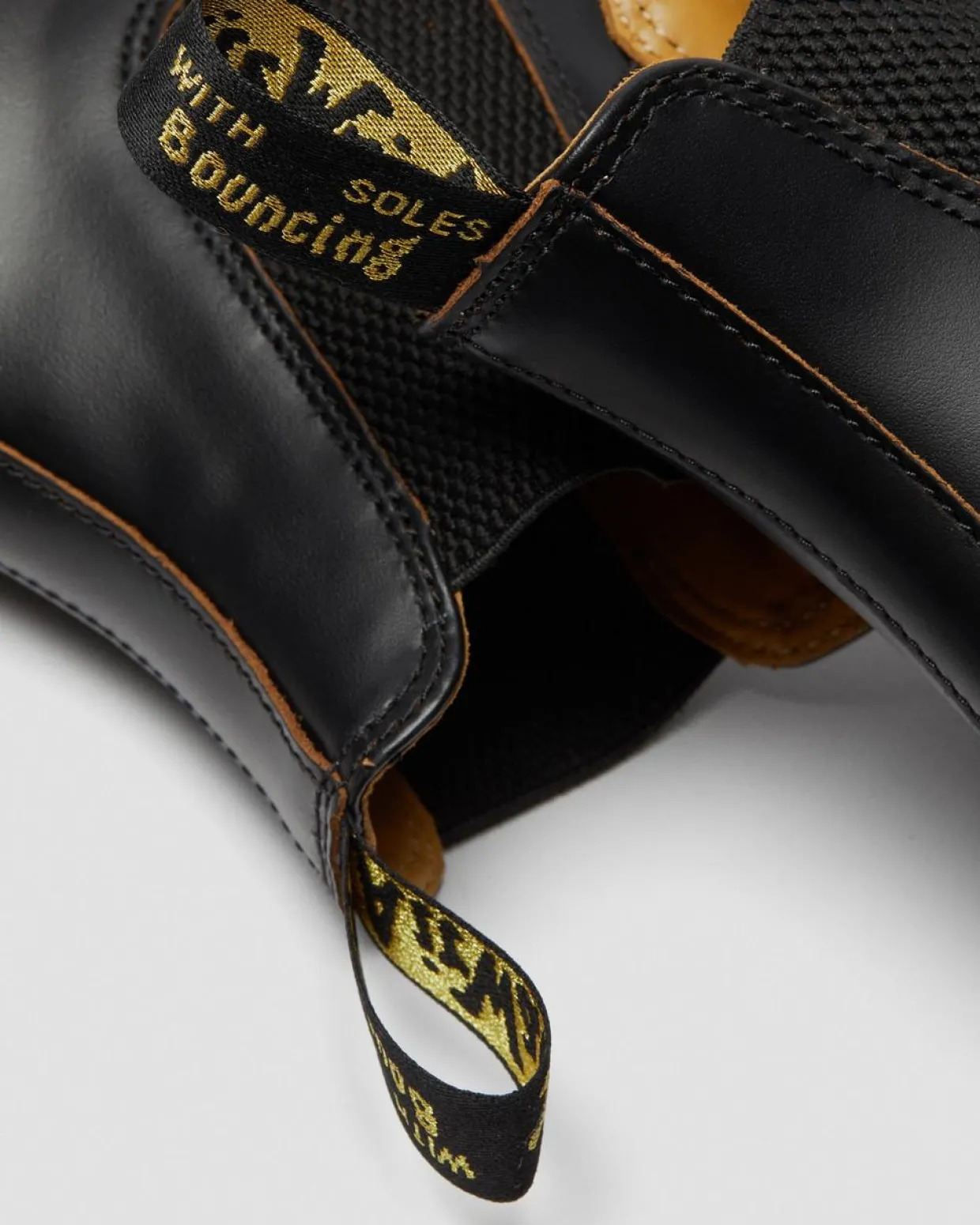Dr. Martens Chelsea Boots 2976 Vintage Made In England Noir — Quilon Outlet