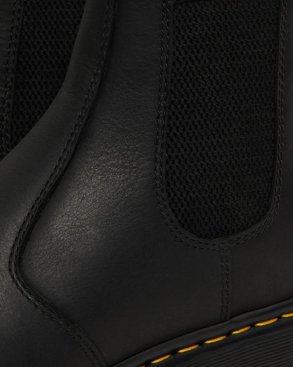 Dr. Martens Chelsea Boots 2976 WarmWair En Cuir Valor WP Noir — Valor Wp Cheap