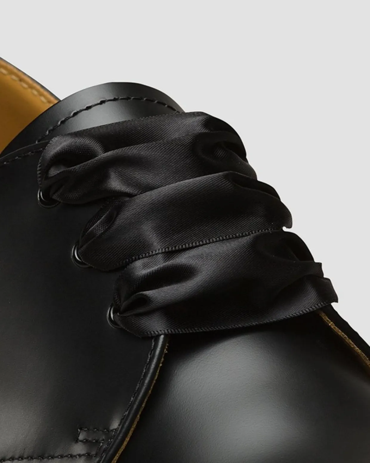 Dr. Martens Lacets Ruban 65cm (3 œillets) Noir — Ribbon Fashion