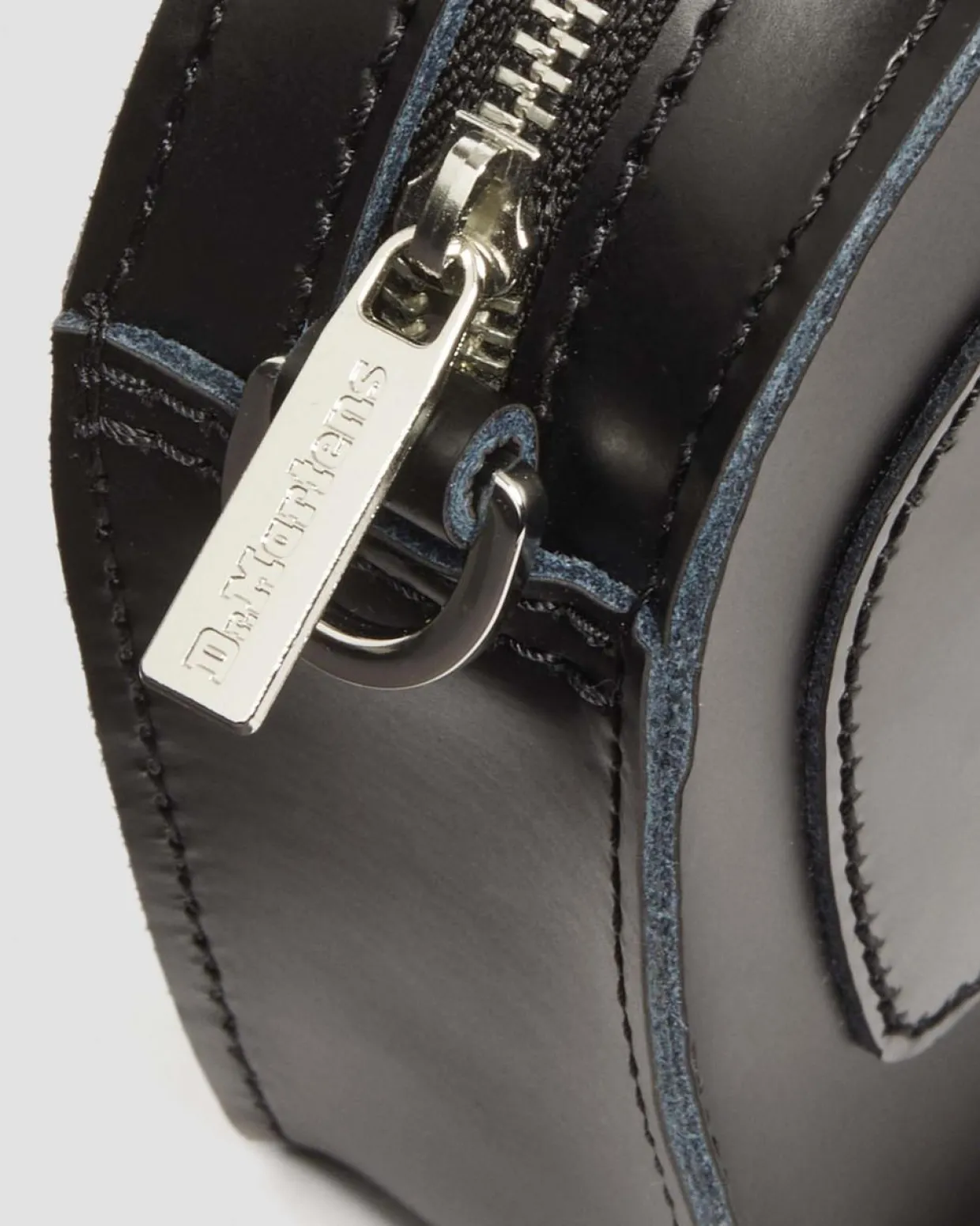 Dr. Martens Mini Sac En Cuir En Forme De Cœur Noir — Kiev+Patent Lamper Online