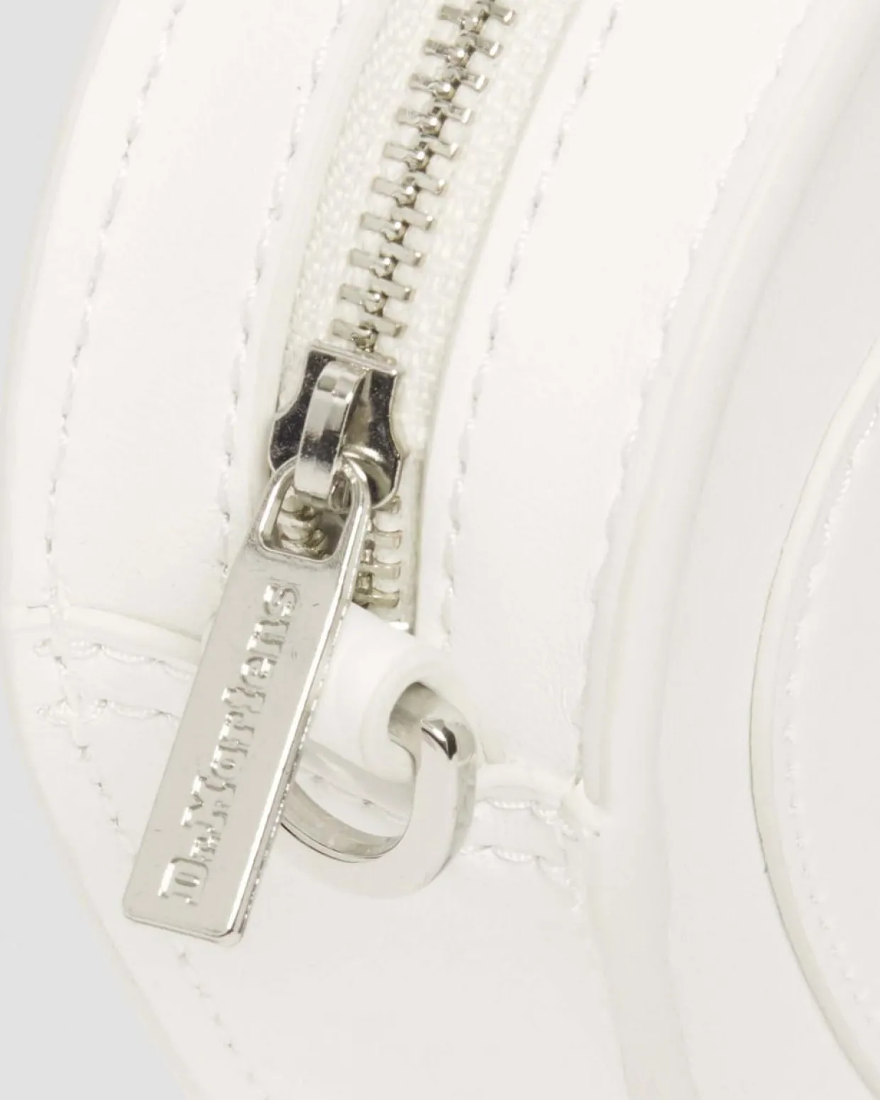 Dr. Martens Mini Sac Vegan En Forme De Cœur White — Kemble Pu Flash Sale