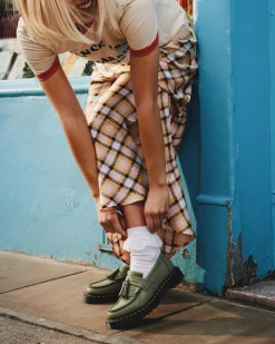 Dr. Martens Mocassins Adrian En Cuir Virginia à Pampilles Muted Olive — Virginia New