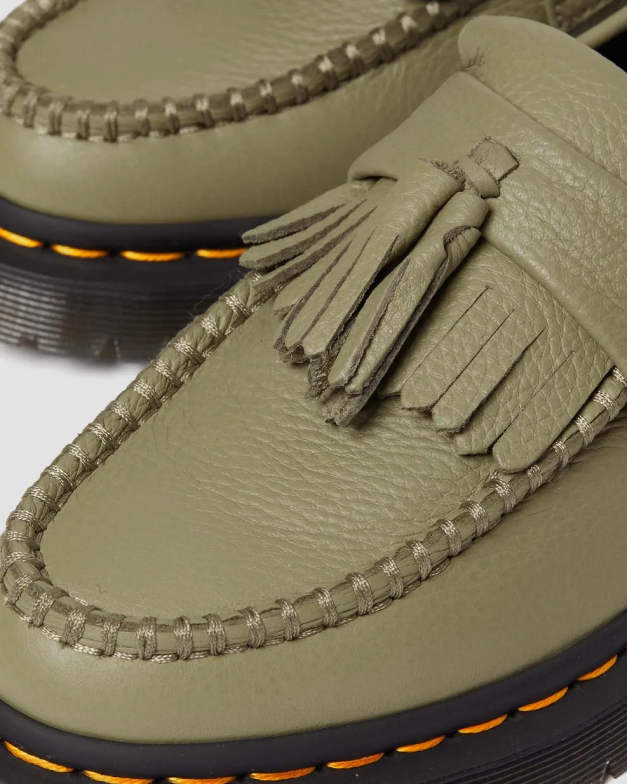 Dr. Martens Mocassins Adrian En Cuir Virginia à Pampilles Muted Olive — Virginia New