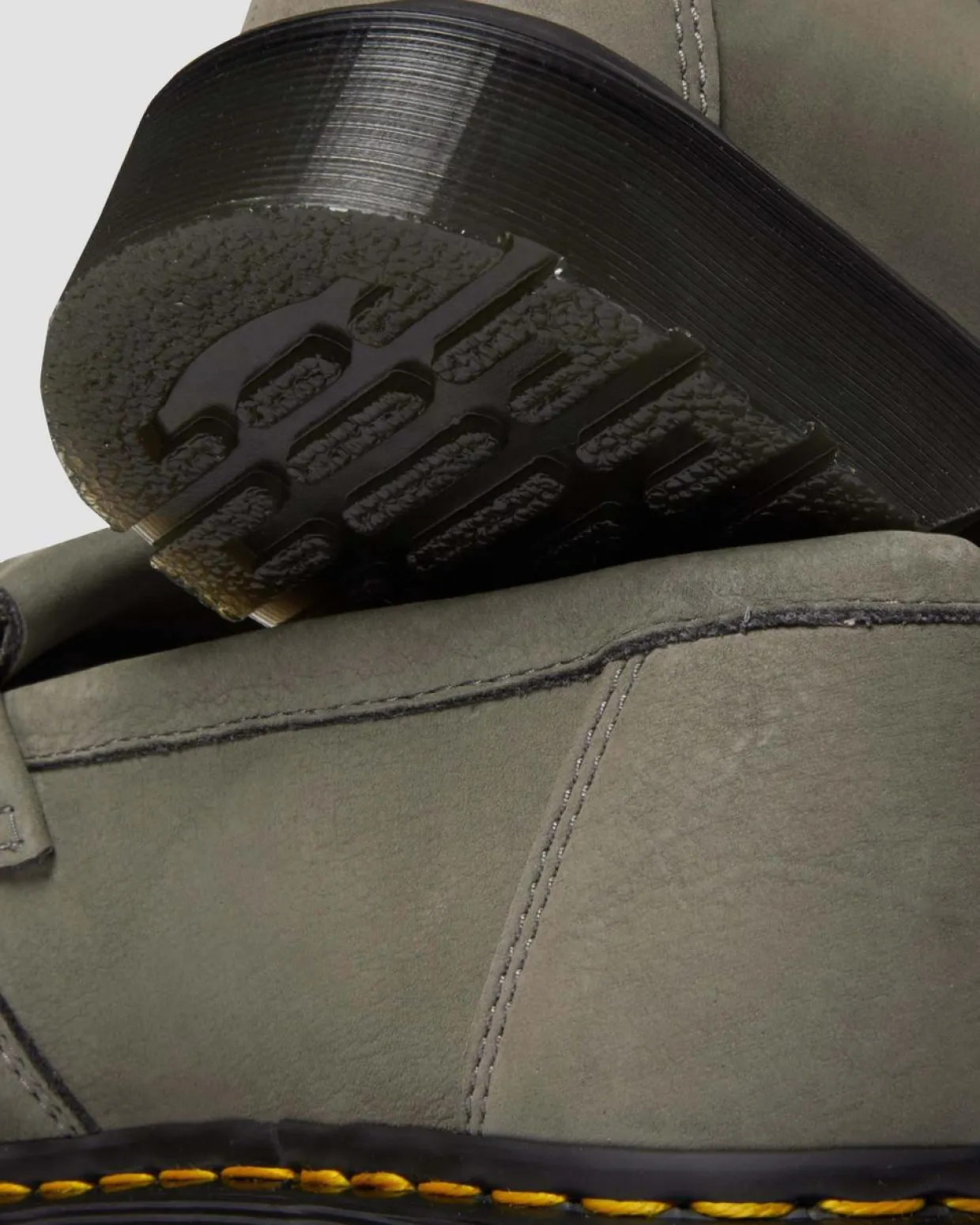 Dr. Martens Mocassins Adrian En Cuir Milled Nubuck NICKEL GREY — Milled Nubuck Wp Hot