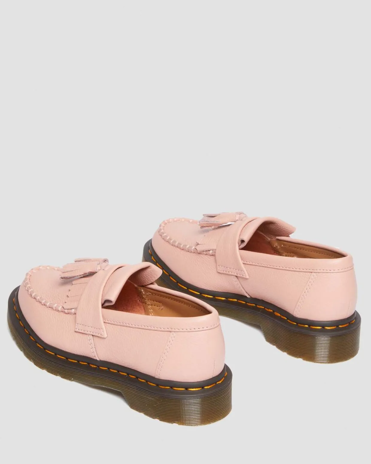 Dr. Martens Mocassins Adrian En Cuir Virginia à Pampilles Peach Beige — Virginia Shop