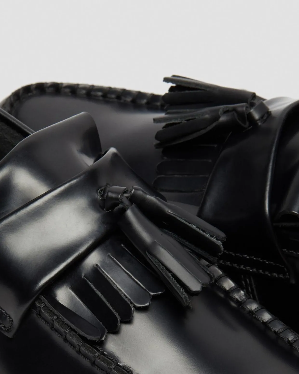 Dr. Martens Mocassins Adrian En Cuir Smooth à Pampilles Noir — Polished Smooth Fashion