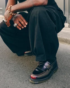 Dr. Martens Mocassins Adrian En Cuir Arcadia à Pampilles Rouge Cherry Red — Arcadia Clearance