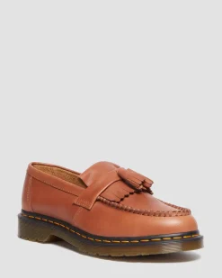 Dr. Martens Mocassins Adrian En Cuir Carrara à Pampilles Saddle Tan — Carrara Outlet